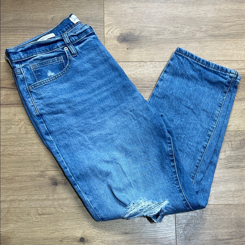 Universal Thread High Rise 90s Slim Classic Blue Distressed Mom Jeans